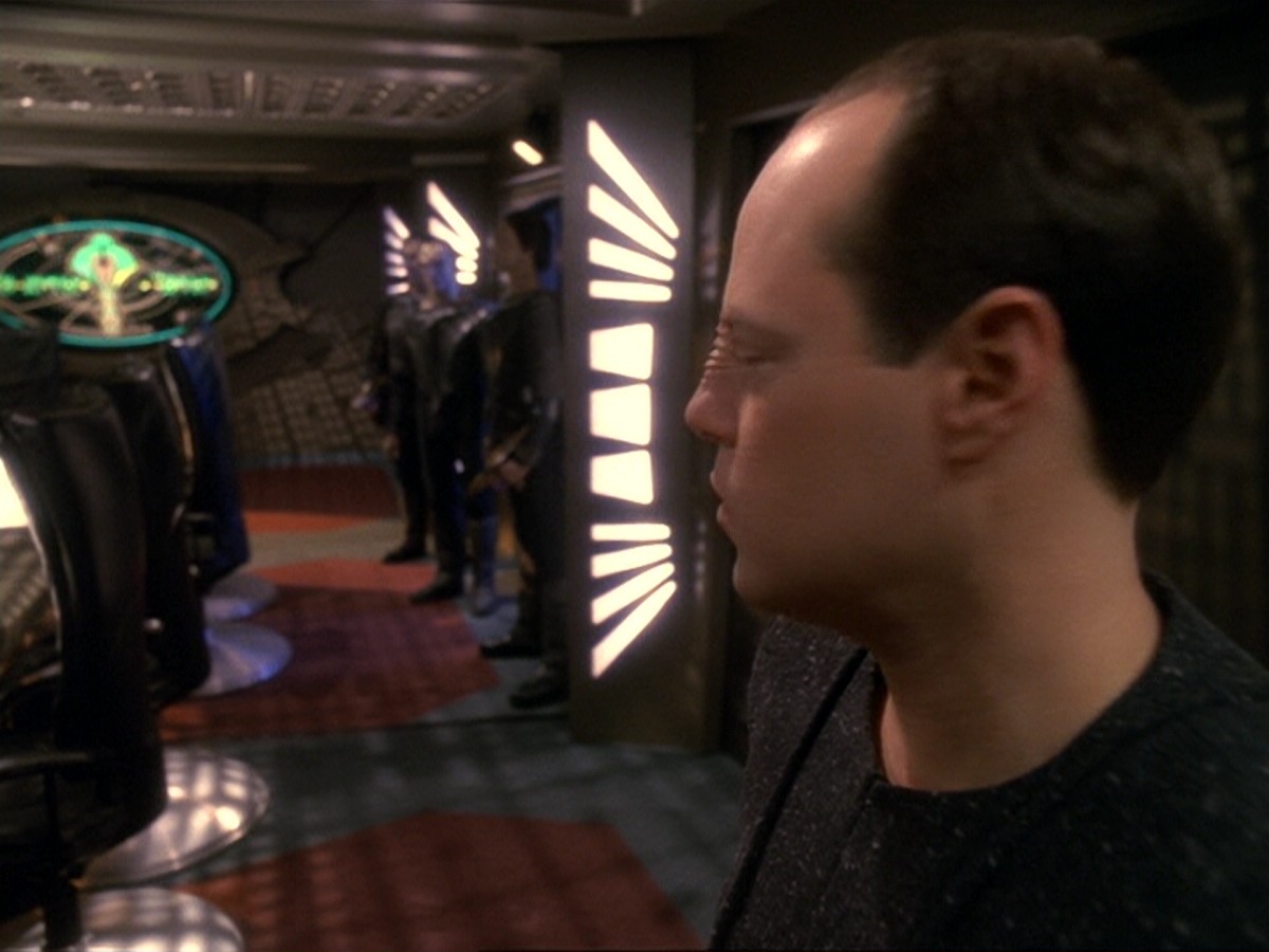 extant_StarTrek_DS9_6x17-WrongsDarkerThanDeathOrNight_2221.jpg