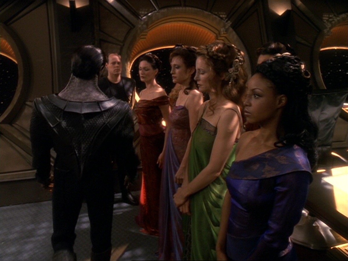 extant_StarTrek_DS9_6x17-WrongsDarkerThanDeathOrNight_2244.jpg