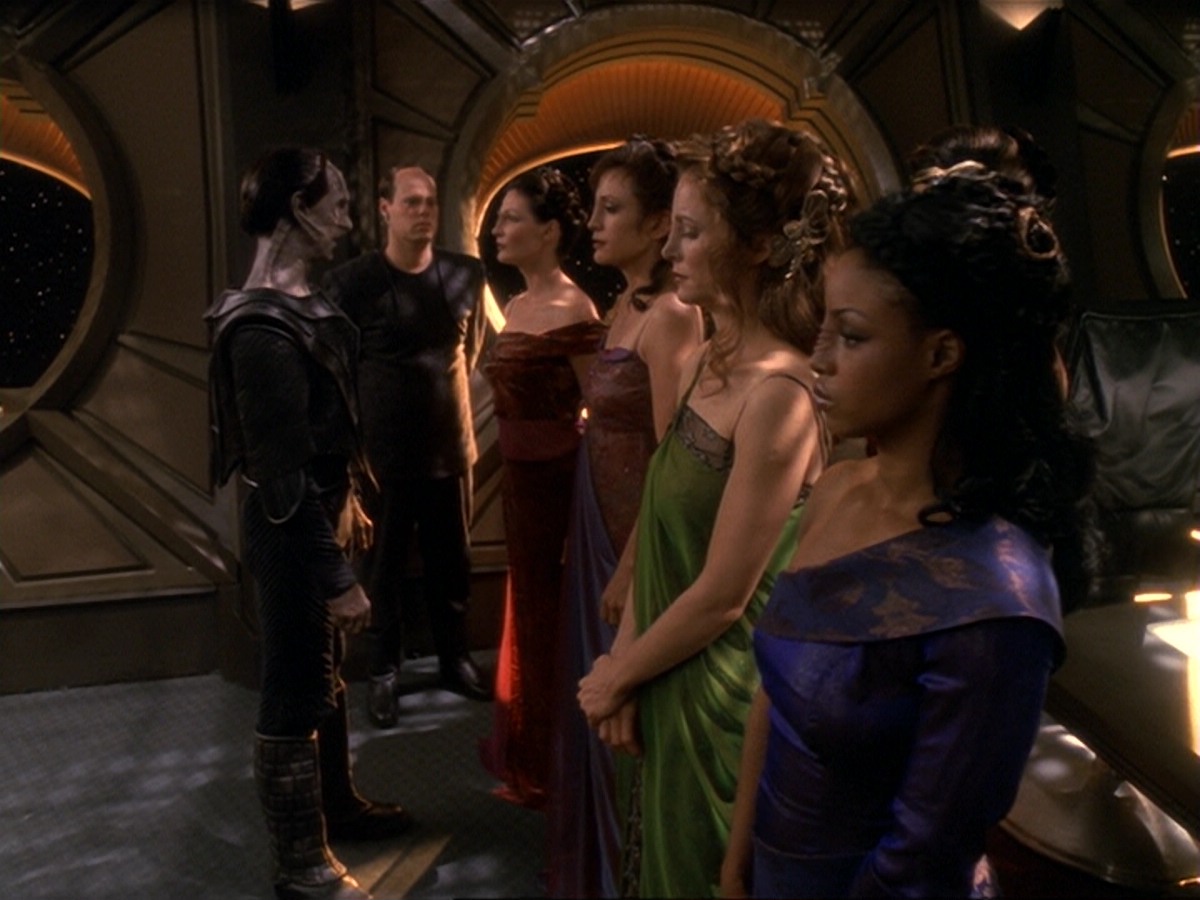 extant_StarTrek_DS9_6x17-WrongsDarkerThanDeathOrNight_2253.jpg