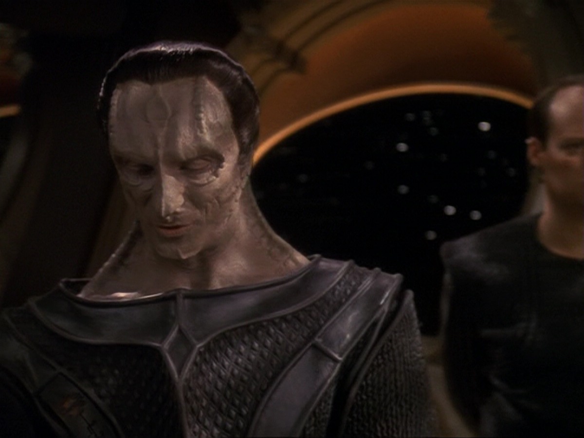 extant_StarTrek_DS9_6x17-WrongsDarkerThanDeathOrNight_2260.jpg