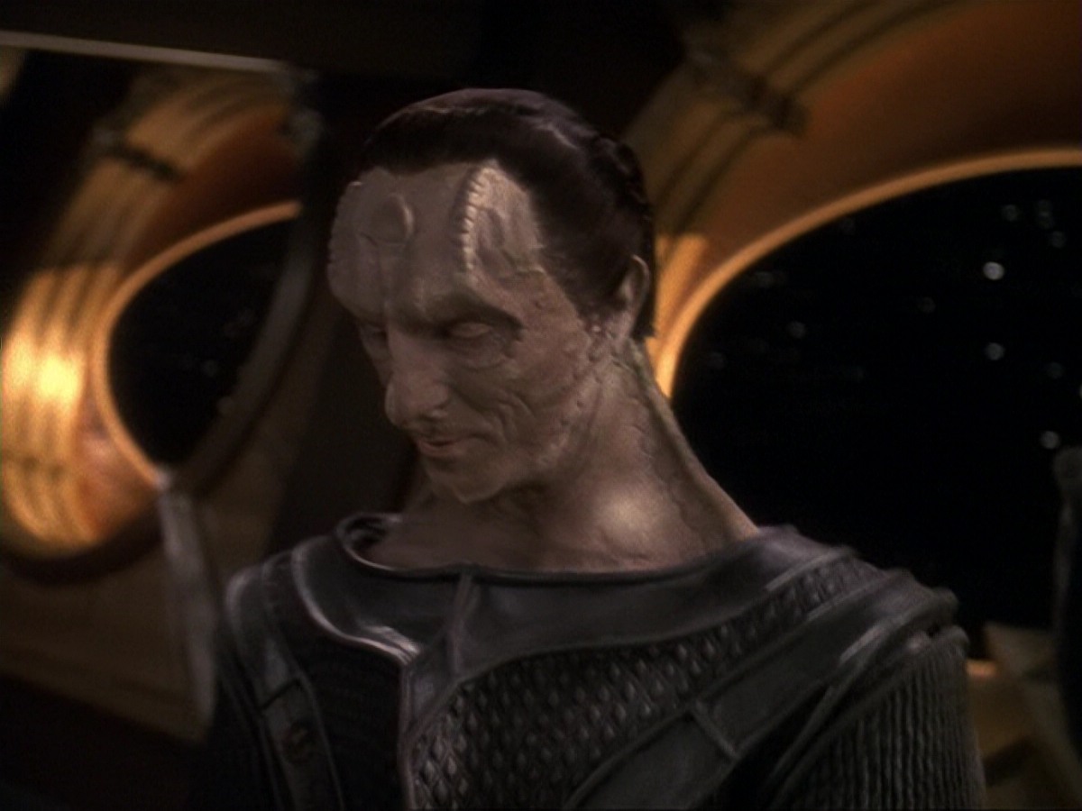 extant_StarTrek_DS9_6x17-WrongsDarkerThanDeathOrNight_2261.jpg