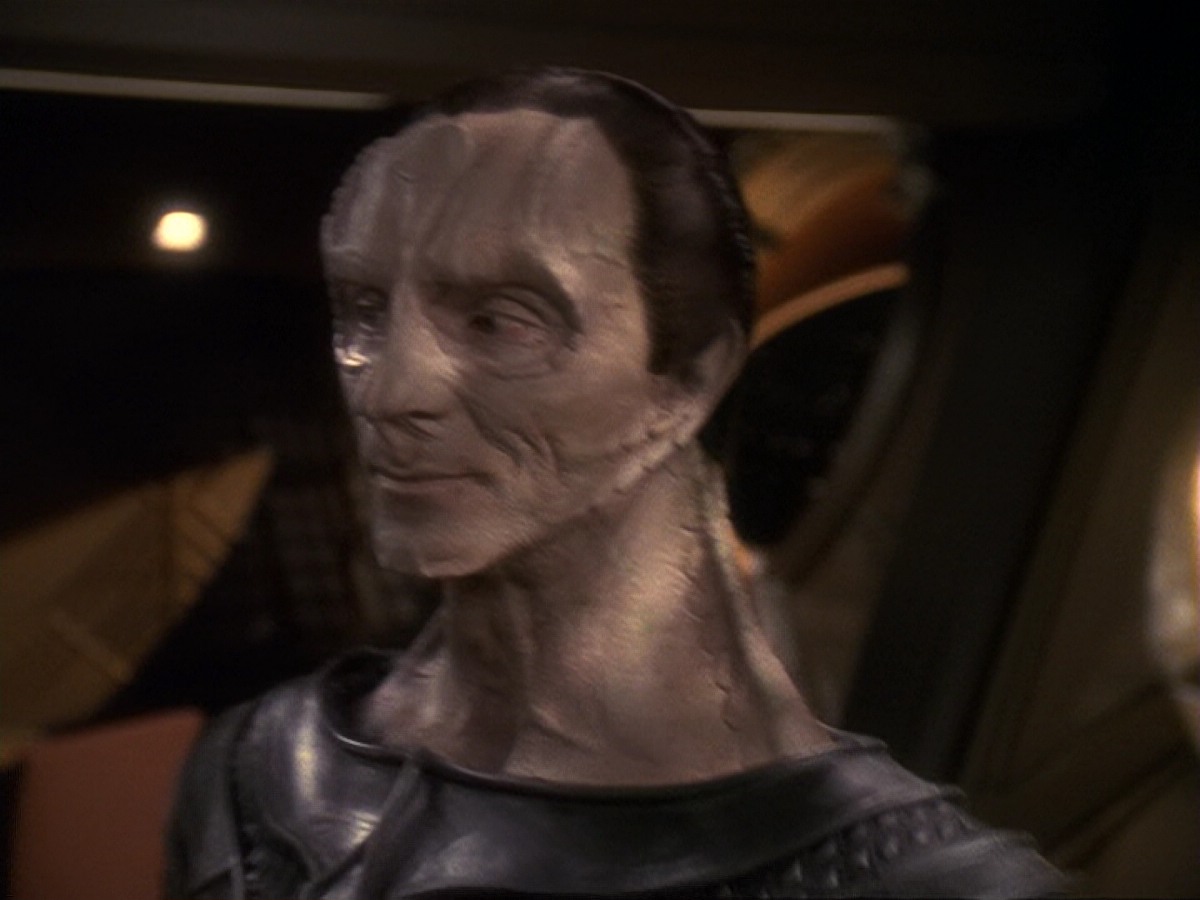 extant_StarTrek_DS9_6x17-WrongsDarkerThanDeathOrNight_2264.jpg
