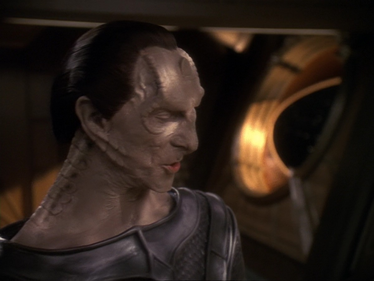 extant_StarTrek_DS9_6x17-WrongsDarkerThanDeathOrNight_2276.jpg