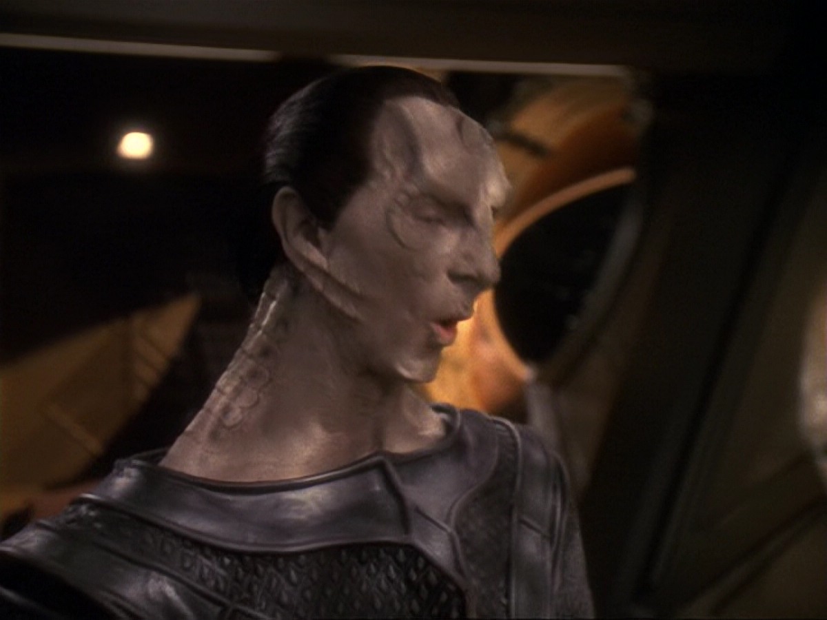 extant_StarTrek_DS9_6x17-WrongsDarkerThanDeathOrNight_2277.jpg