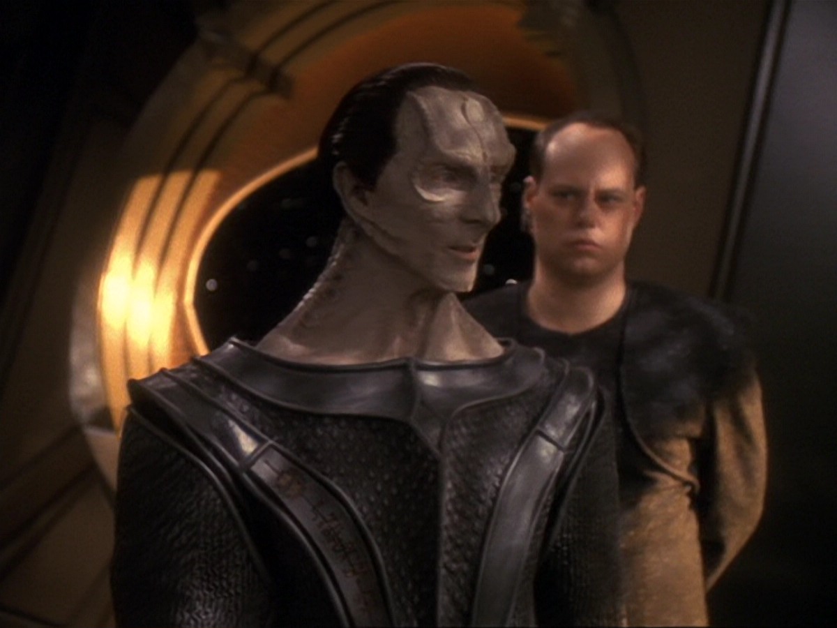 extant_StarTrek_DS9_6x17-WrongsDarkerThanDeathOrNight_2285.jpg