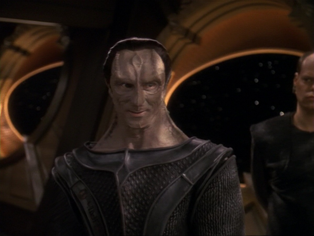 extant_StarTrek_DS9_6x17-WrongsDarkerThanDeathOrNight_2298.jpg