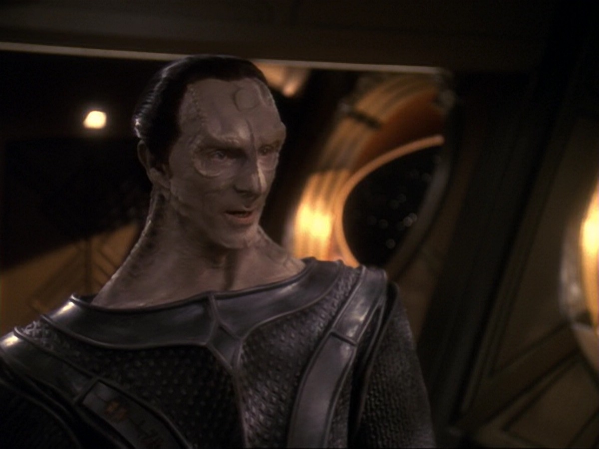 extant_StarTrek_DS9_6x17-WrongsDarkerThanDeathOrNight_2307.jpg
