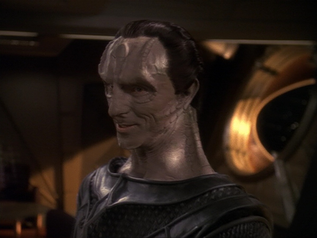 extant_StarTrek_DS9_6x17-WrongsDarkerThanDeathOrNight_2318.jpg