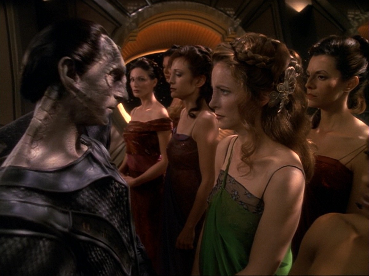 extant_StarTrek_DS9_6x17-WrongsDarkerThanDeathOrNight_2347.jpg