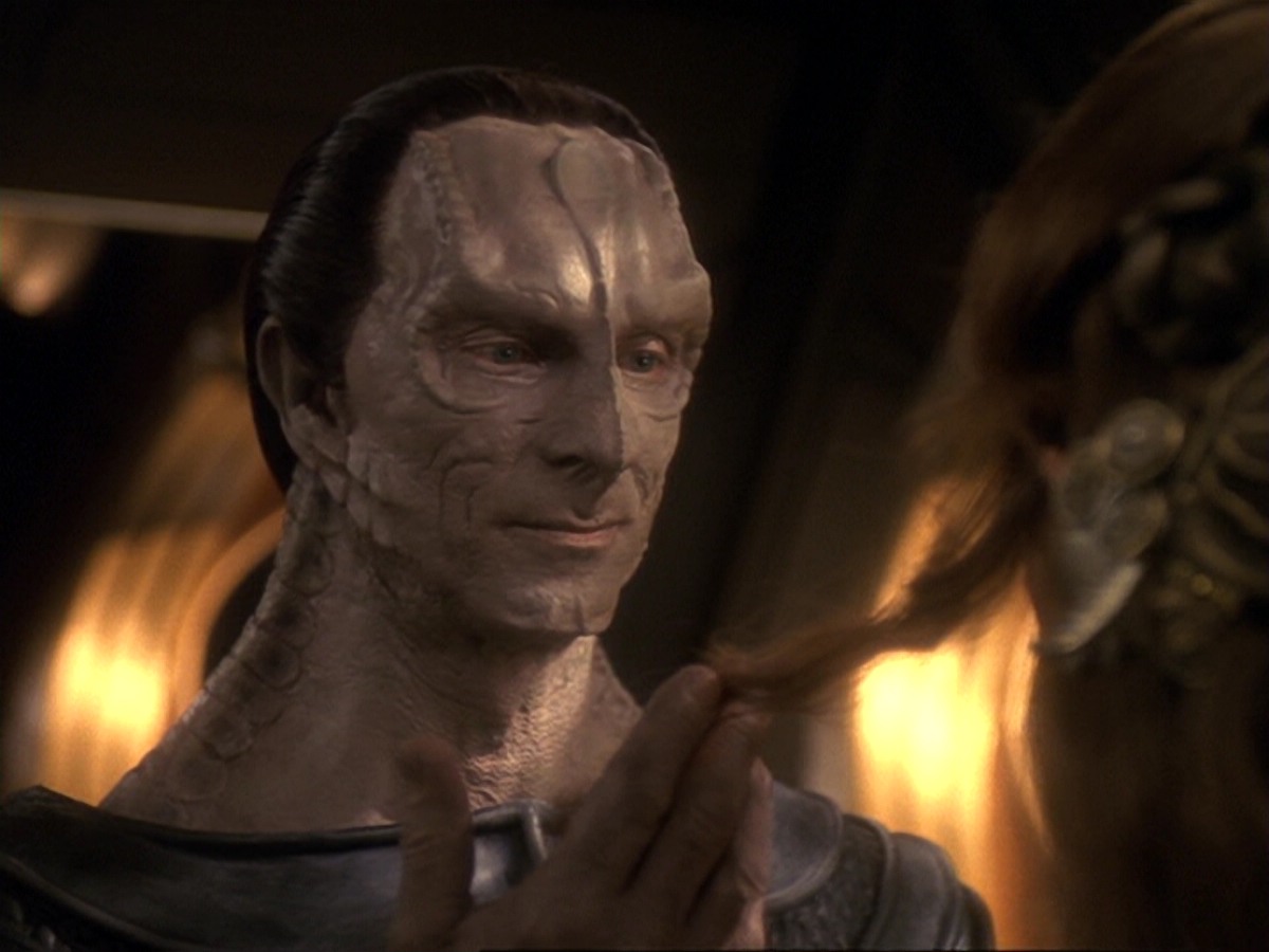 extant_StarTrek_DS9_6x17-WrongsDarkerThanDeathOrNight_2361.jpg