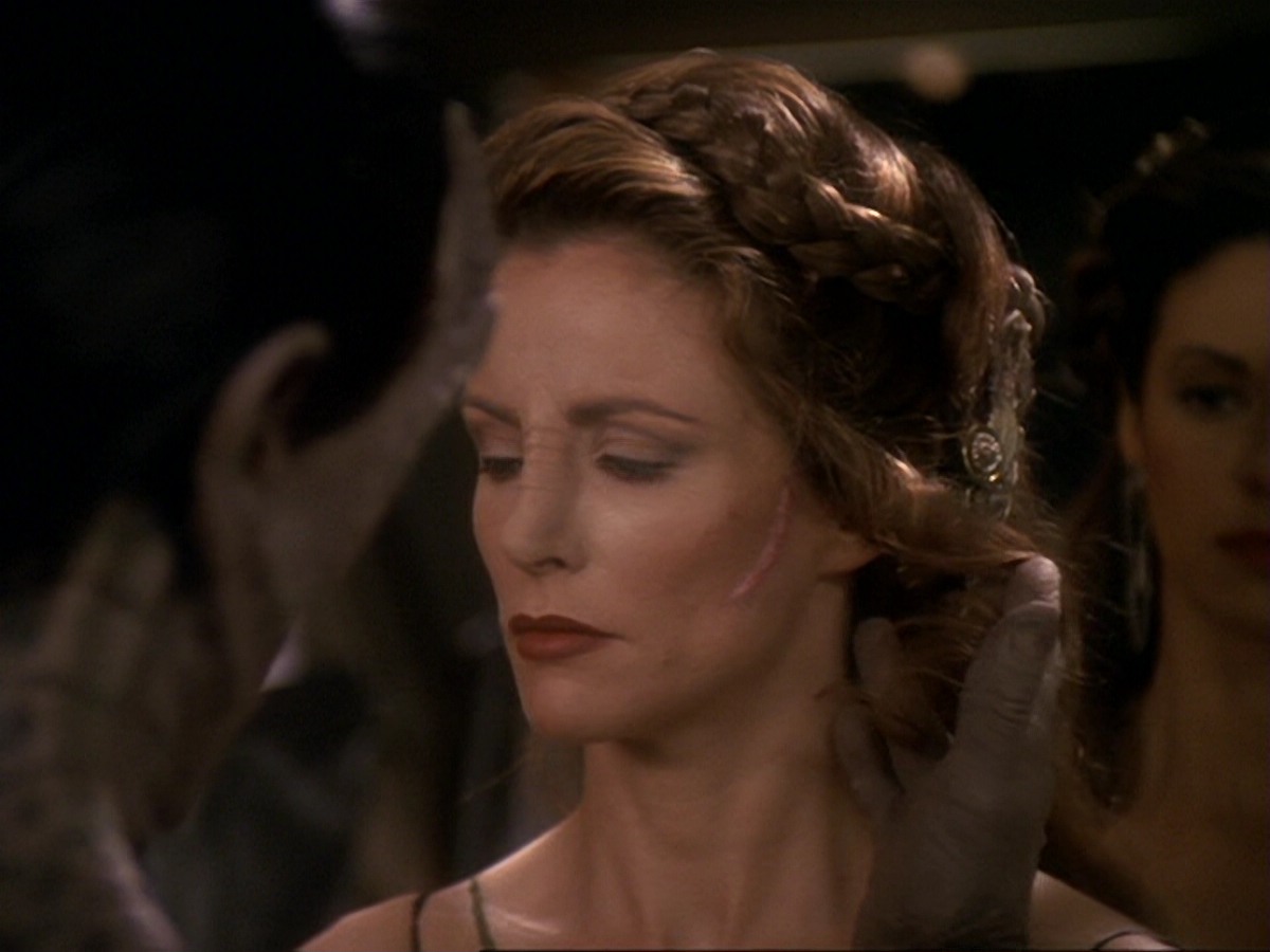 extant_StarTrek_DS9_6x17-WrongsDarkerThanDeathOrNight_2364.jpg