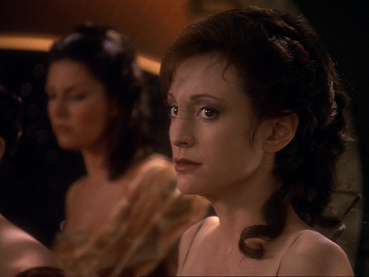 extant_StarTrek_DS9_6x17-WrongsDarkerThanDeathOrNight_2372.jpg