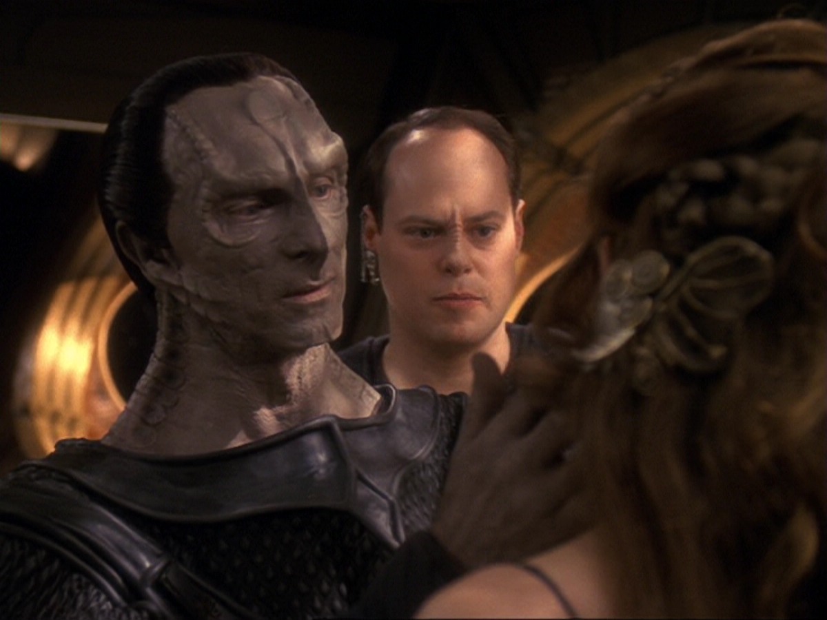 extant_StarTrek_DS9_6x17-WrongsDarkerThanDeathOrNight_2381.jpg