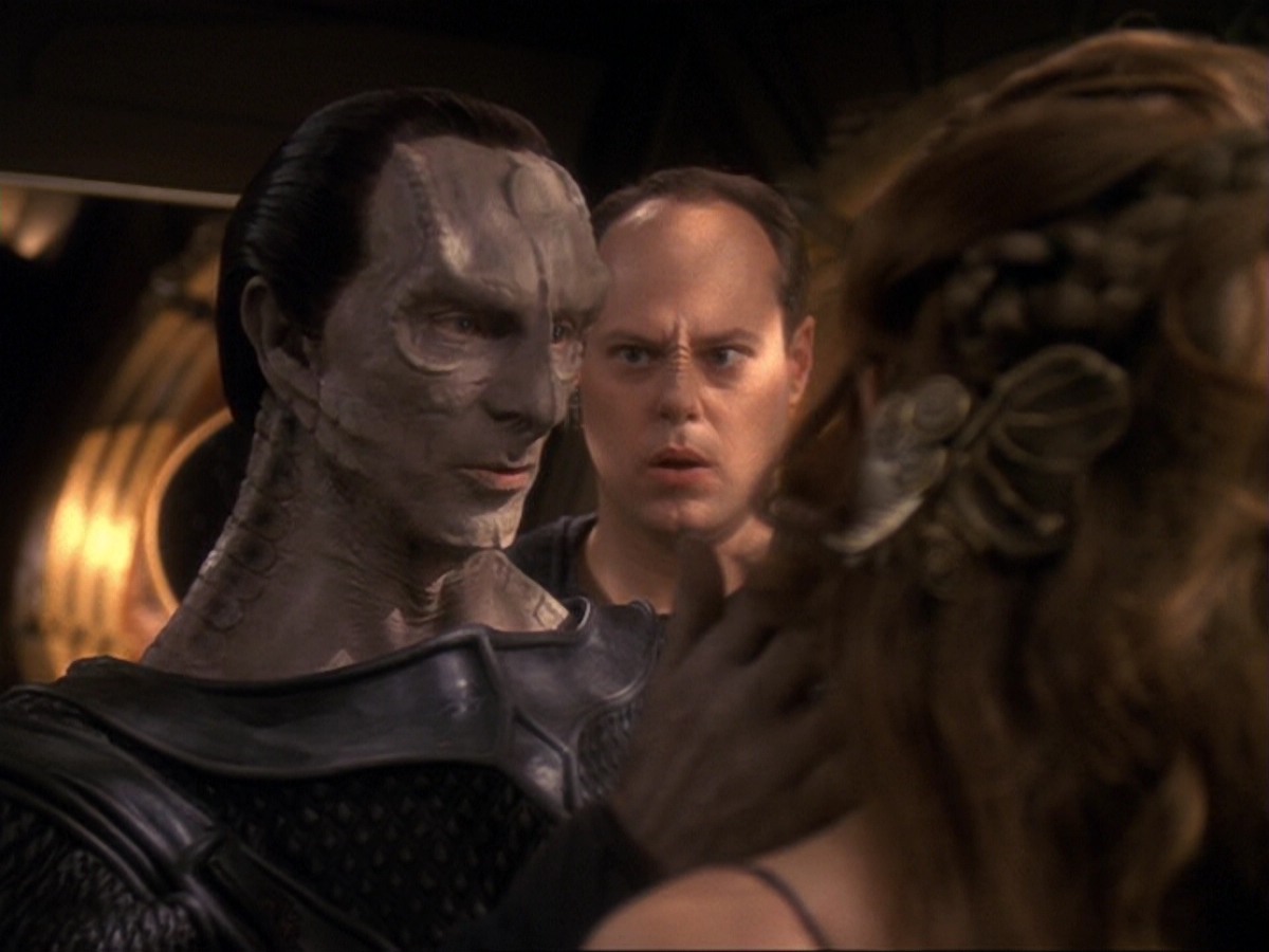 extant_StarTrek_DS9_6x17-WrongsDarkerThanDeathOrNight_2389.jpg