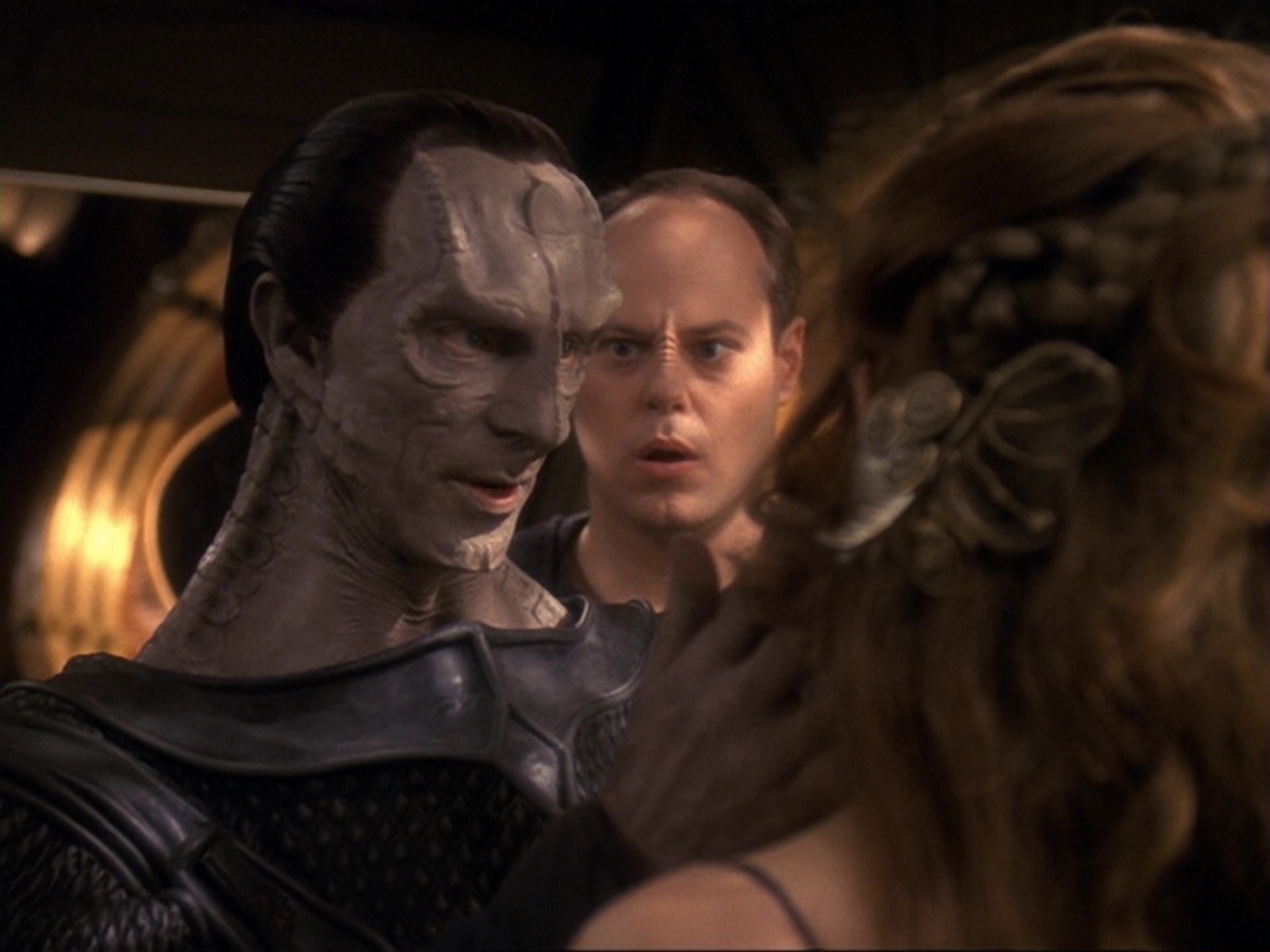 extant_StarTrek_DS9_6x17-WrongsDarkerThanDeathOrNight_2390.jpg