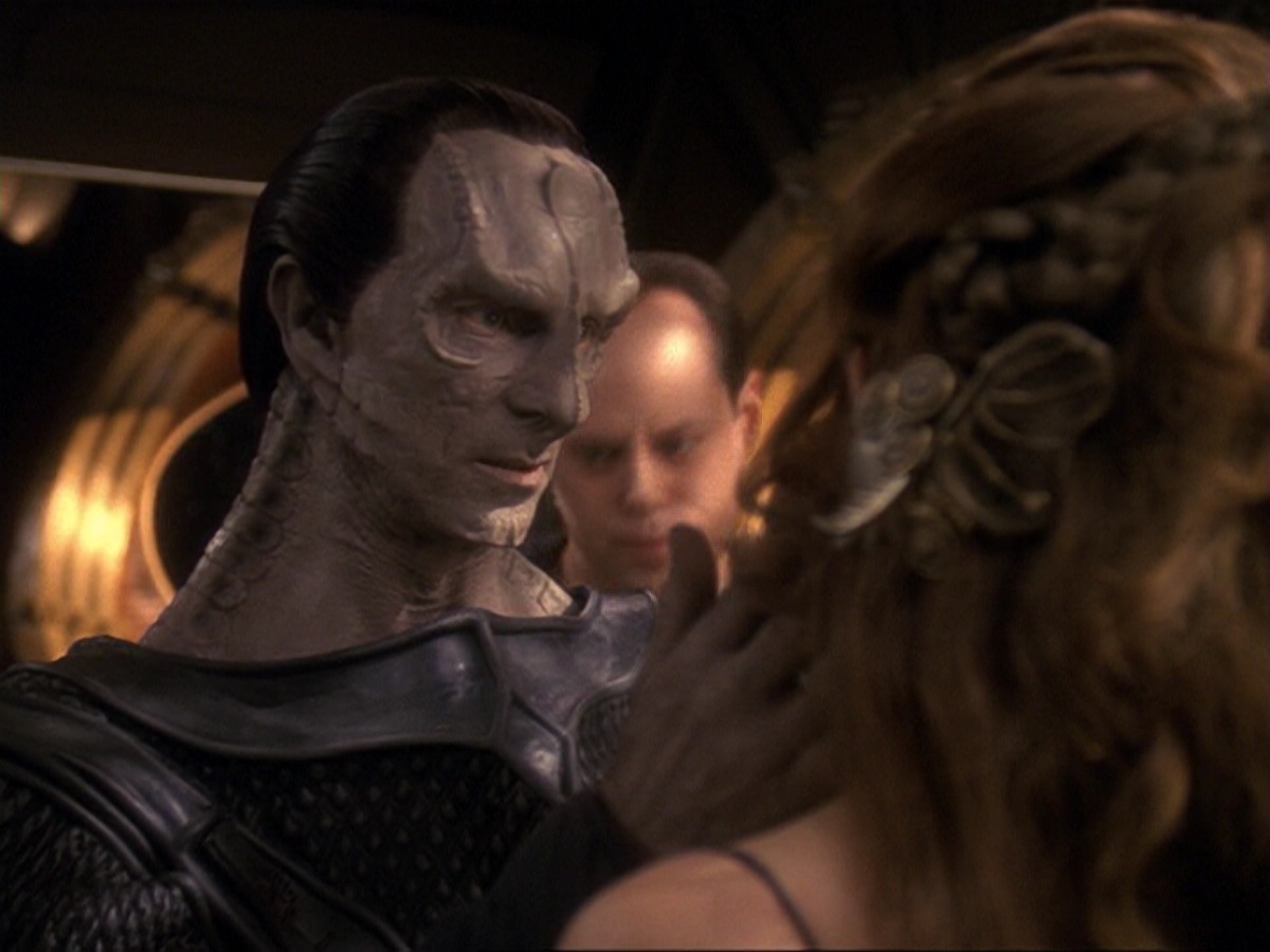 extant_StarTrek_DS9_6x17-WrongsDarkerThanDeathOrNight_2394.jpg