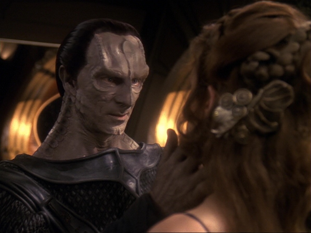 extant_StarTrek_DS9_6x17-WrongsDarkerThanDeathOrNight_2397.jpg