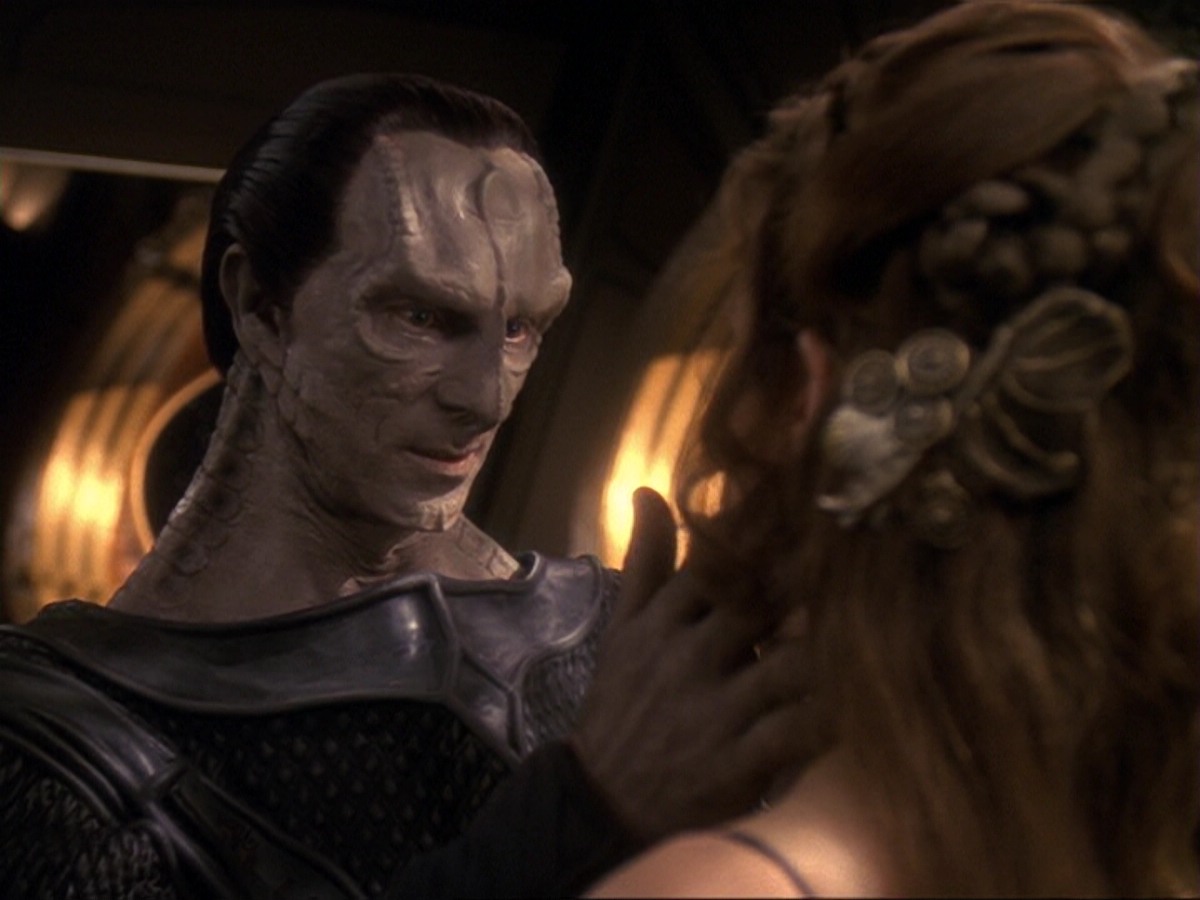 extant_StarTrek_DS9_6x17-WrongsDarkerThanDeathOrNight_2399.jpg