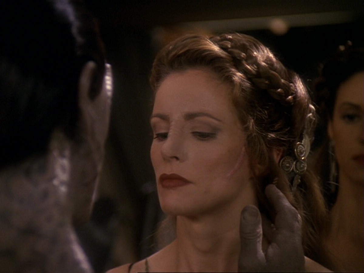 extant_StarTrek_DS9_6x17-WrongsDarkerThanDeathOrNight_2406.jpg