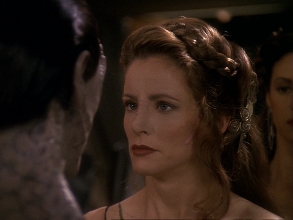 extant_StarTrek_DS9_6x17-WrongsDarkerThanDeathOrNight_2419.jpg