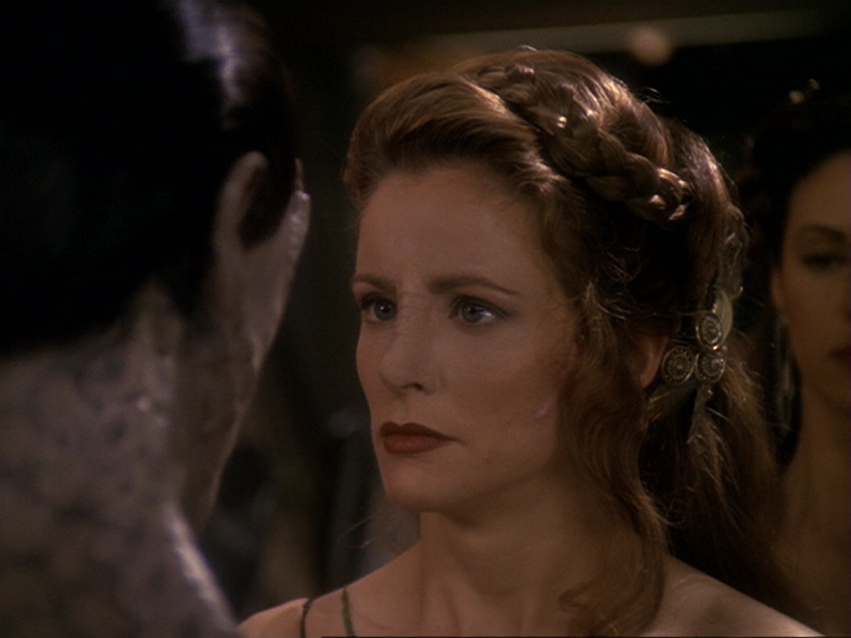 extant_StarTrek_DS9_6x17-WrongsDarkerThanDeathOrNight_2420.jpg