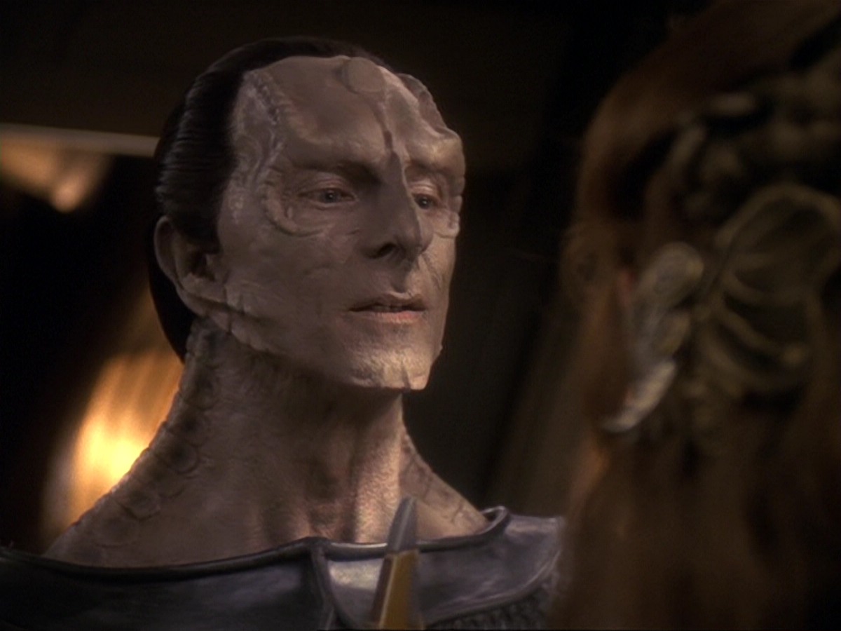 extant_StarTrek_DS9_6x17-WrongsDarkerThanDeathOrNight_2434.jpg