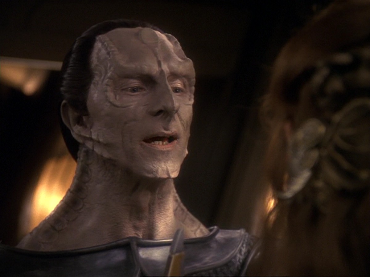 extant_StarTrek_DS9_6x17-WrongsDarkerThanDeathOrNight_2435.jpg