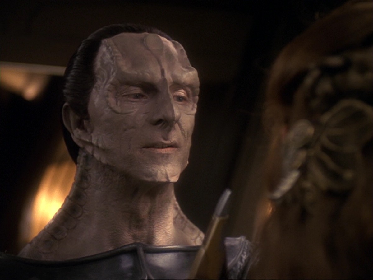 extant_StarTrek_DS9_6x17-WrongsDarkerThanDeathOrNight_2439.jpg