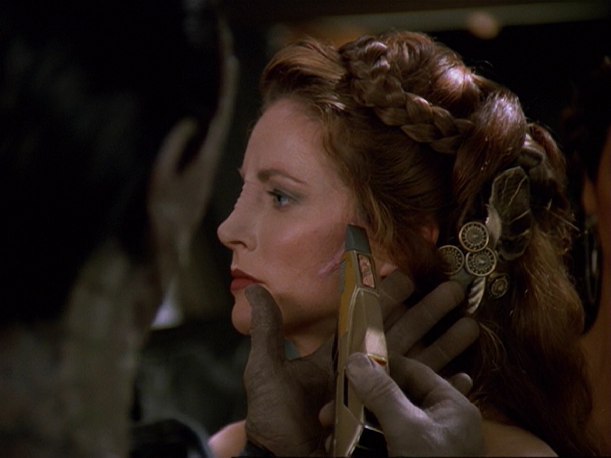 extant_StarTrek_DS9_6x17-WrongsDarkerThanDeathOrNight_2441.jpg
