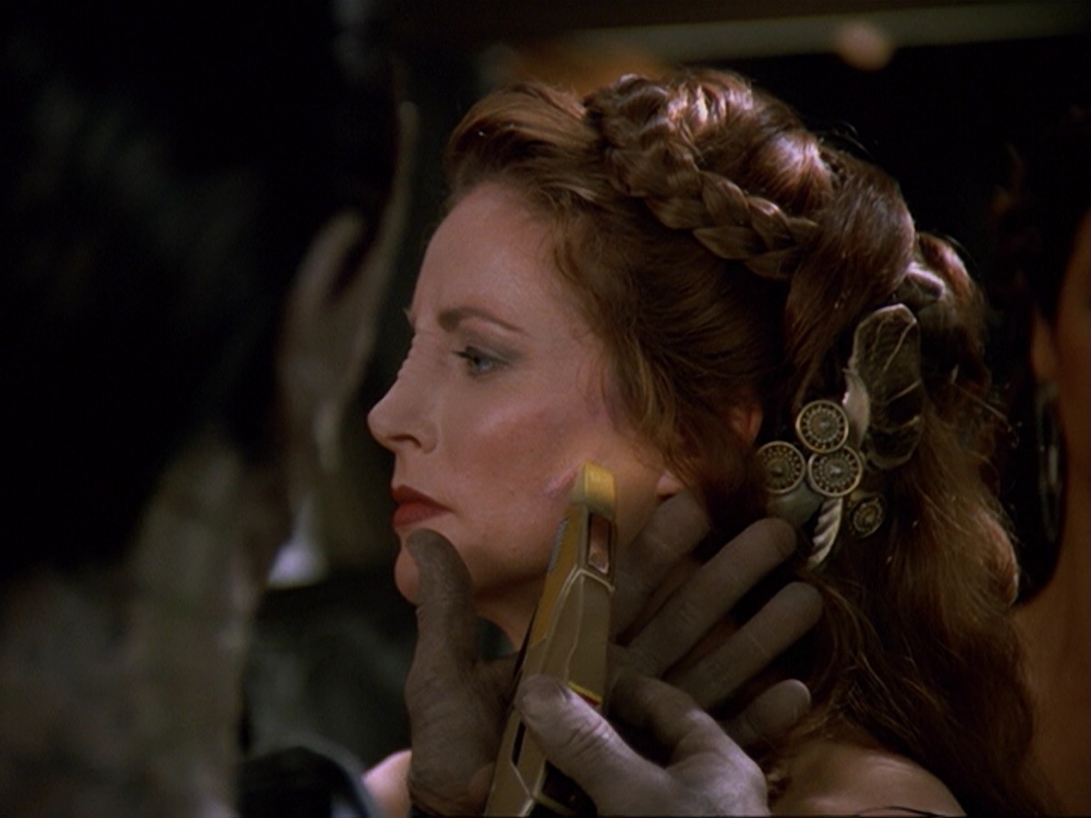 extant_StarTrek_DS9_6x17-WrongsDarkerThanDeathOrNight_2450.jpg