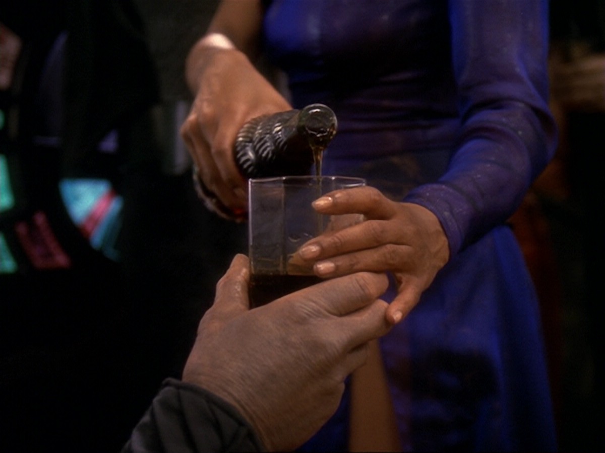 extant_StarTrek_DS9_6x17-WrongsDarkerThanDeathOrNight_2521.jpg