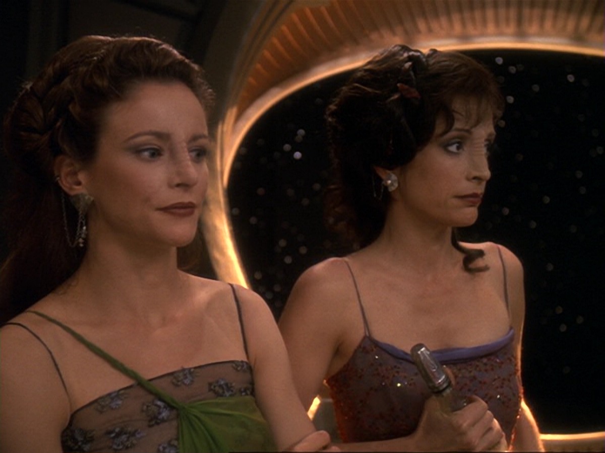 extant_StarTrek_DS9_6x17-WrongsDarkerThanDeathOrNight_2587.jpg