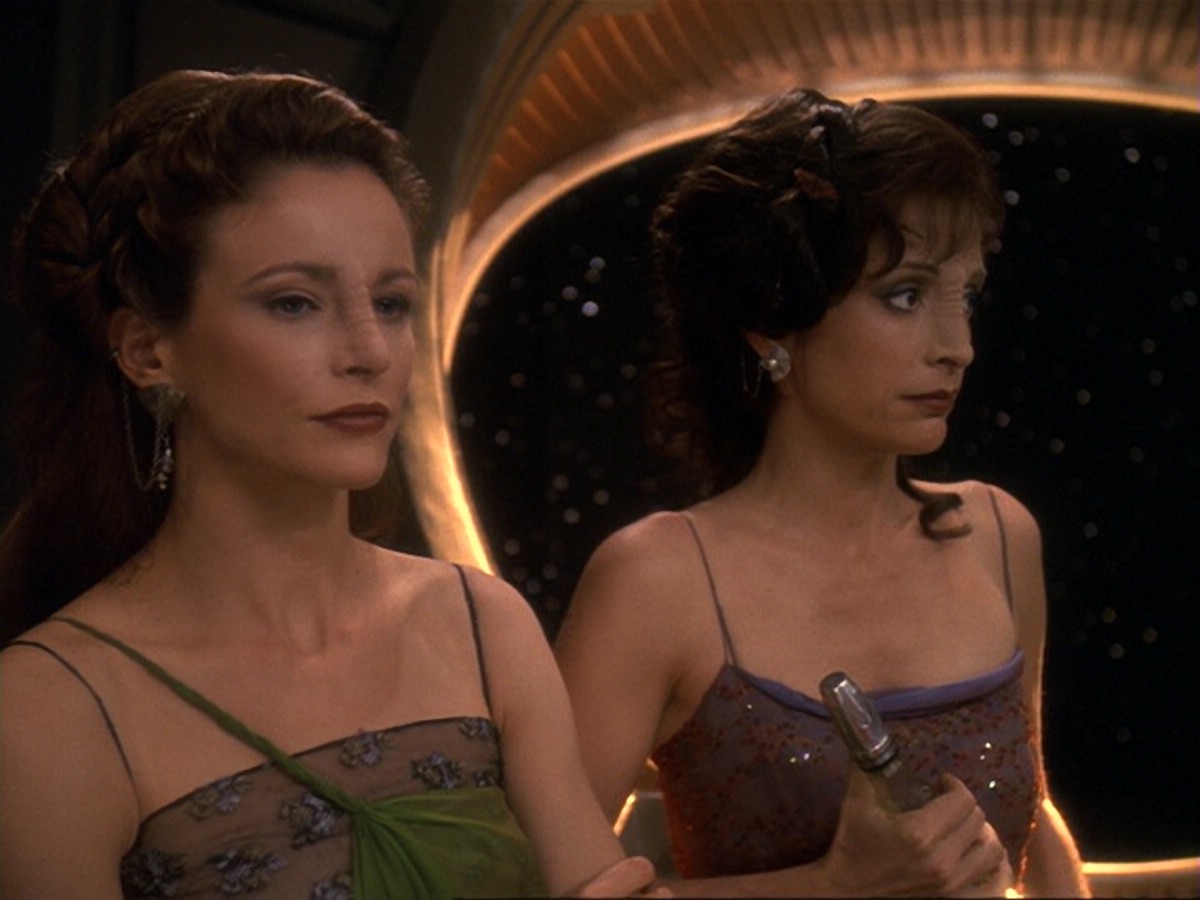extant_StarTrek_DS9_6x17-WrongsDarkerThanDeathOrNight_2588.jpg