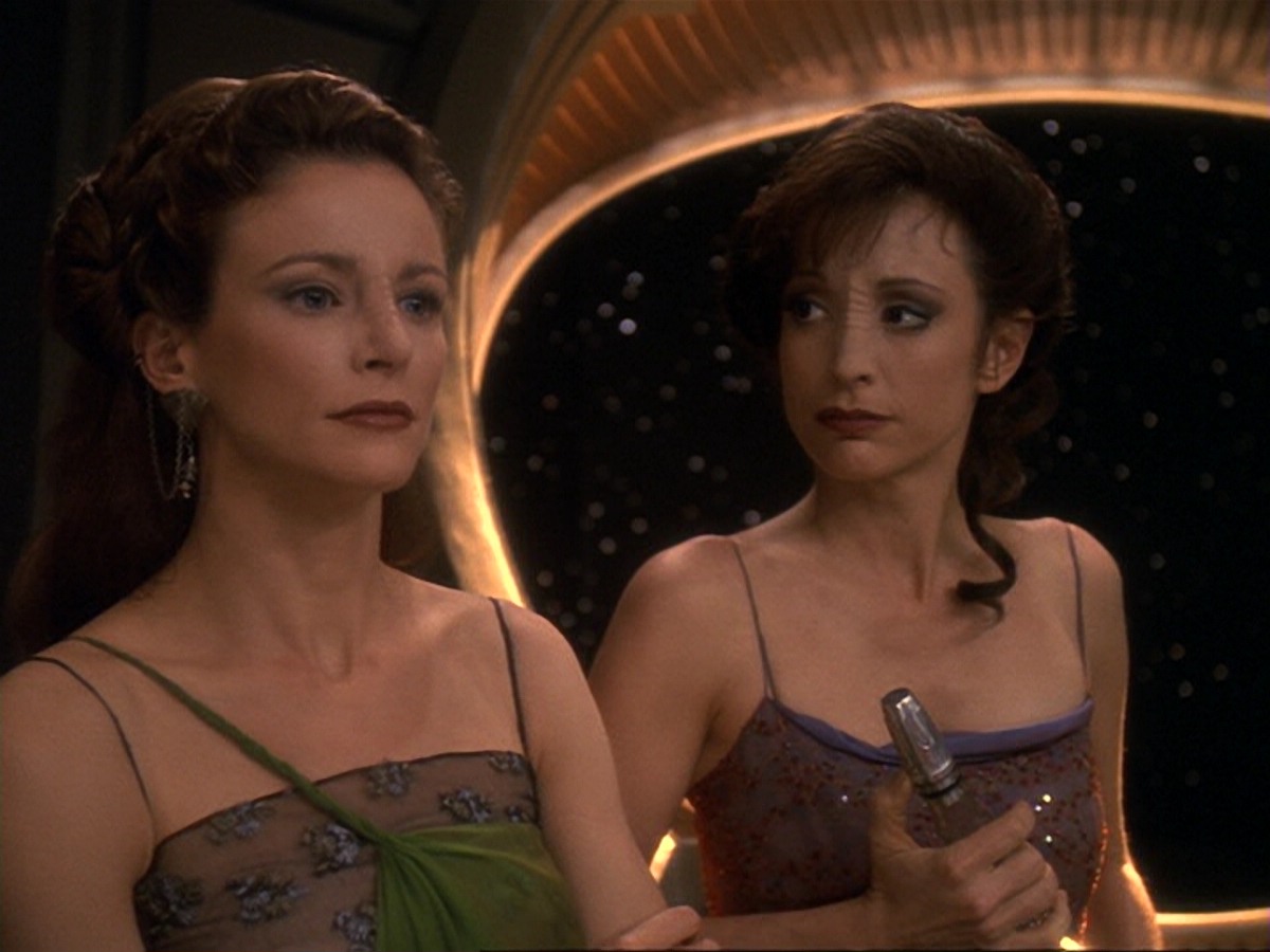 extant_StarTrek_DS9_6x17-WrongsDarkerThanDeathOrNight_2594.jpg