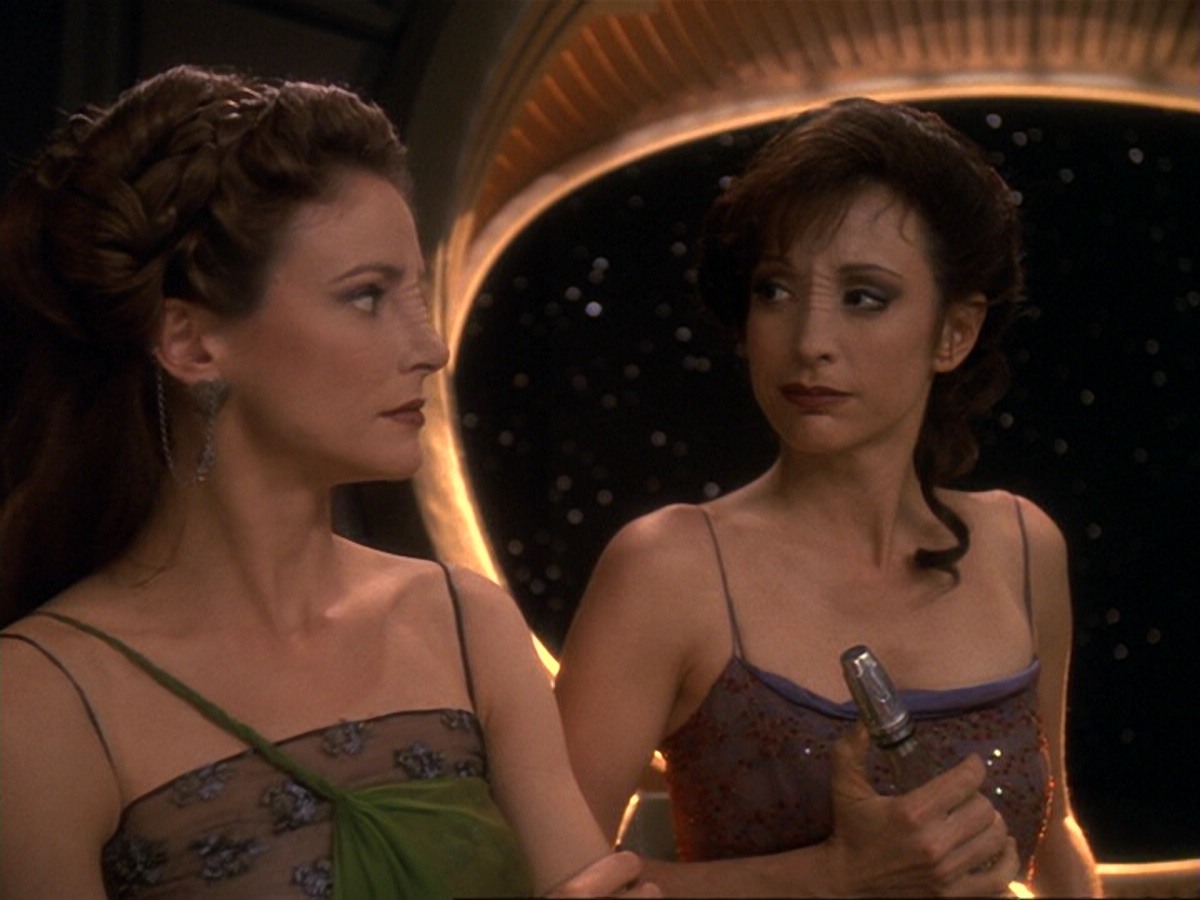 extant_StarTrek_DS9_6x17-WrongsDarkerThanDeathOrNight_2597.jpg