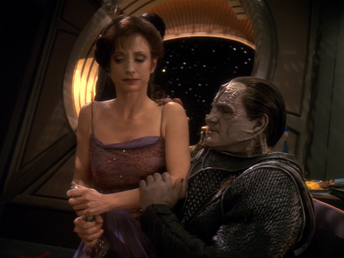 extant_StarTrek_DS9_6x17-WrongsDarkerThanDeathOrNight_2664.jpg