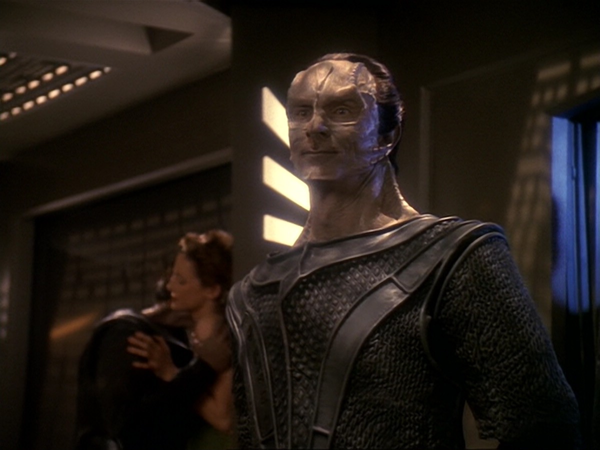 extant_StarTrek_DS9_6x17-WrongsDarkerThanDeathOrNight_2713.jpg