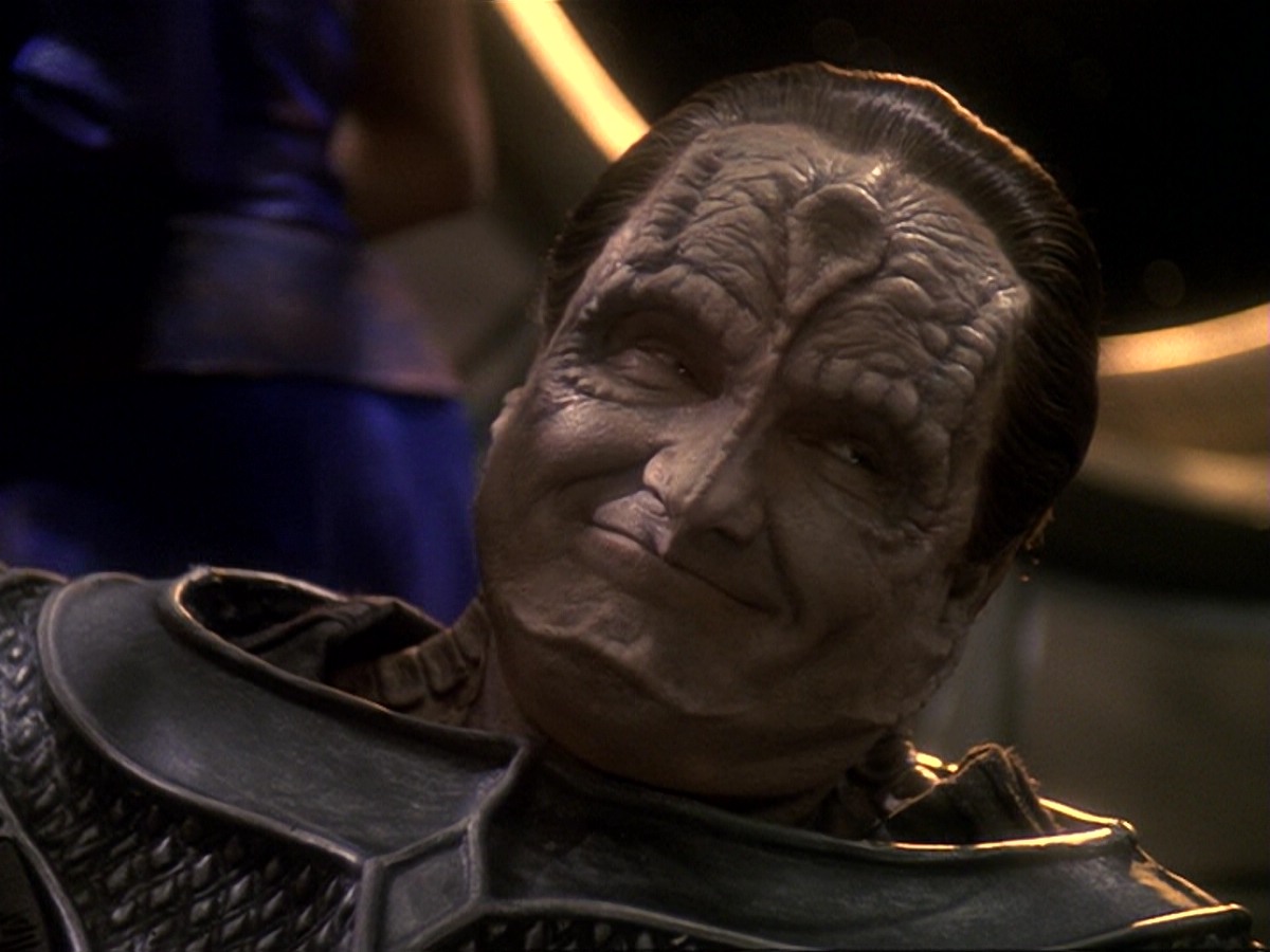 extant_StarTrek_DS9_6x17-WrongsDarkerThanDeathOrNight_2825.jpg
