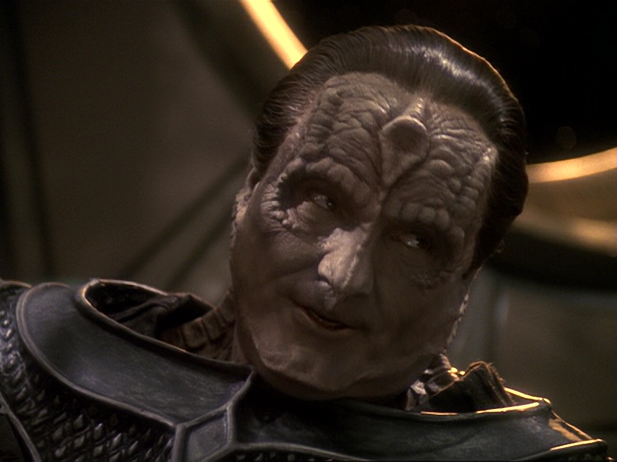 extant_StarTrek_DS9_6x17-WrongsDarkerThanDeathOrNight_2832.jpg