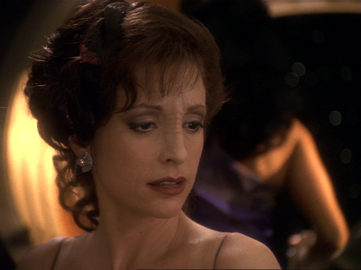 extant_StarTrek_DS9_6x17-WrongsDarkerThanDeathOrNight_2837.jpg