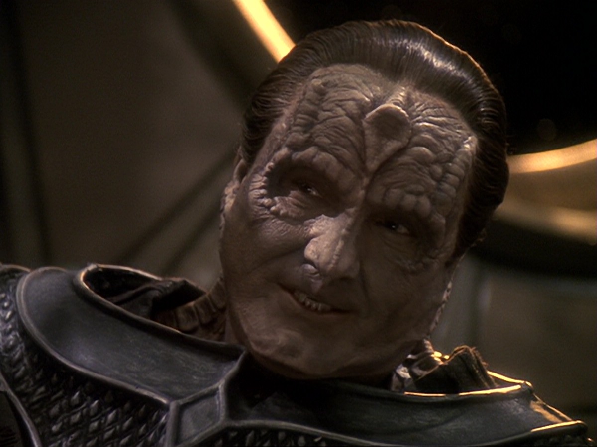 extant_StarTrek_DS9_6x17-WrongsDarkerThanDeathOrNight_2842.jpg