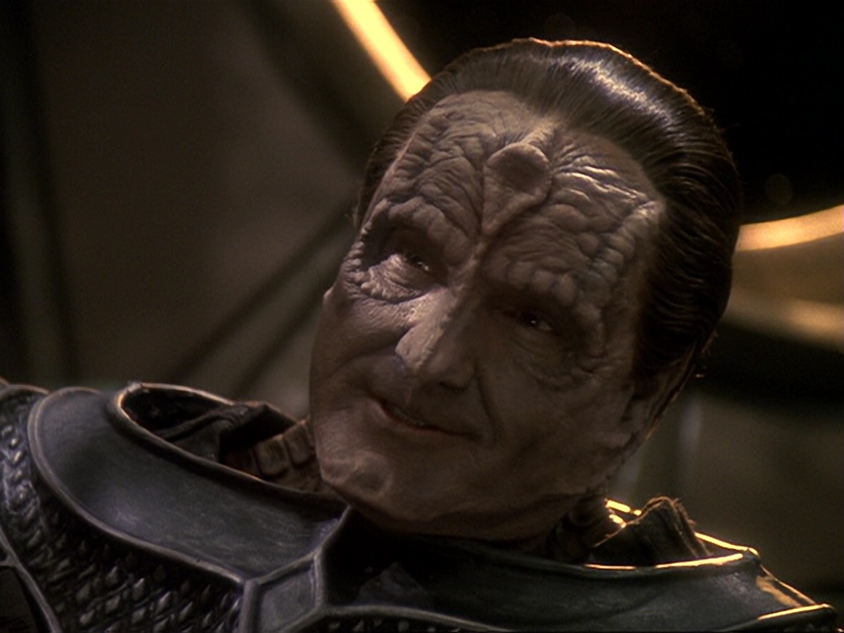 extant_StarTrek_DS9_6x17-WrongsDarkerThanDeathOrNight_2850.jpg