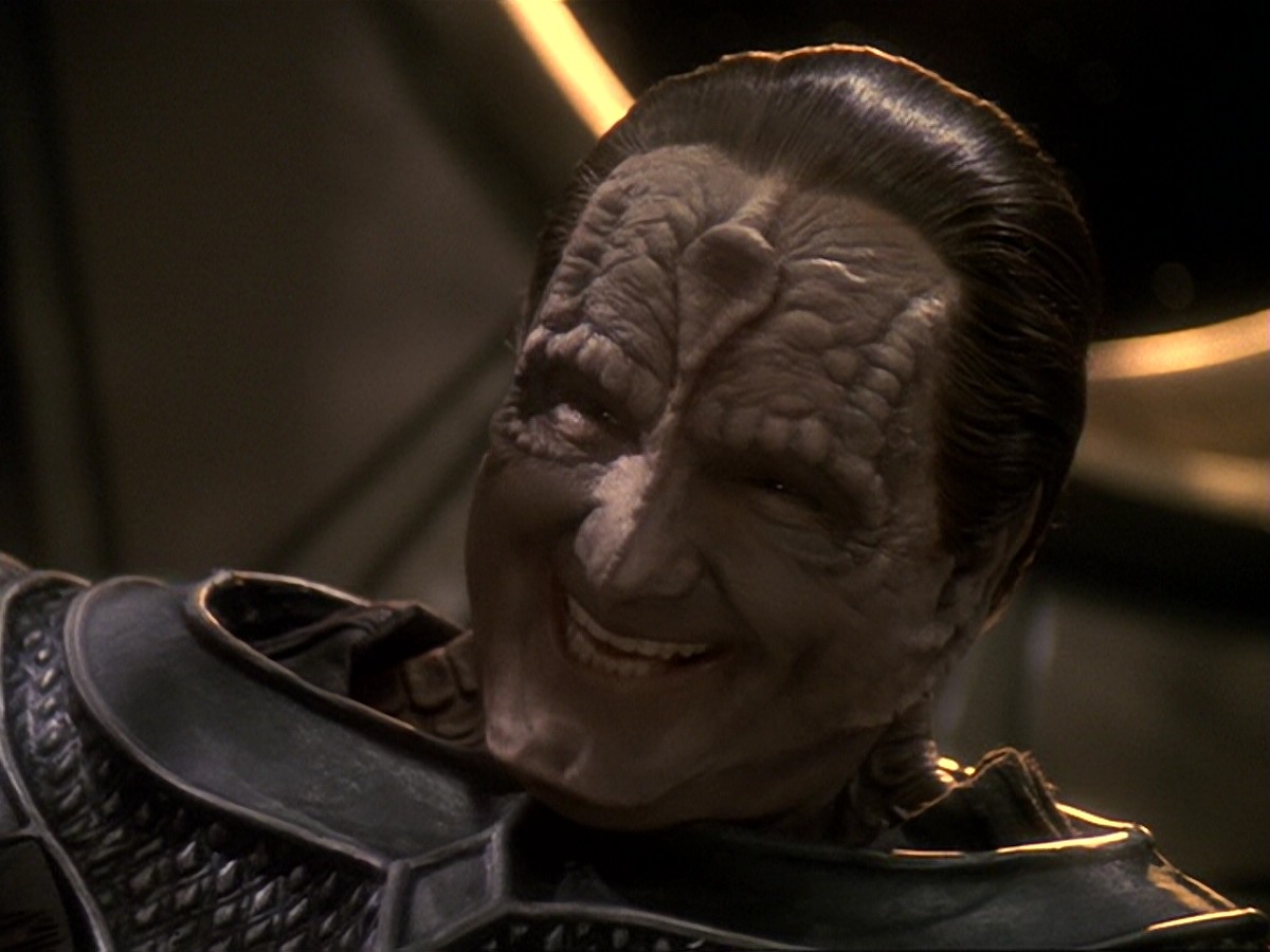 extant_StarTrek_DS9_6x17-WrongsDarkerThanDeathOrNight_2853.jpg