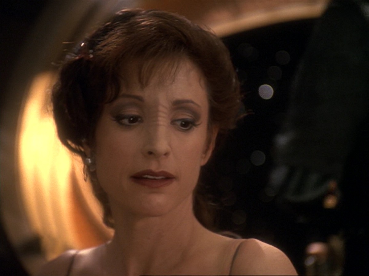 extant_StarTrek_DS9_6x17-WrongsDarkerThanDeathOrNight_2878.jpg