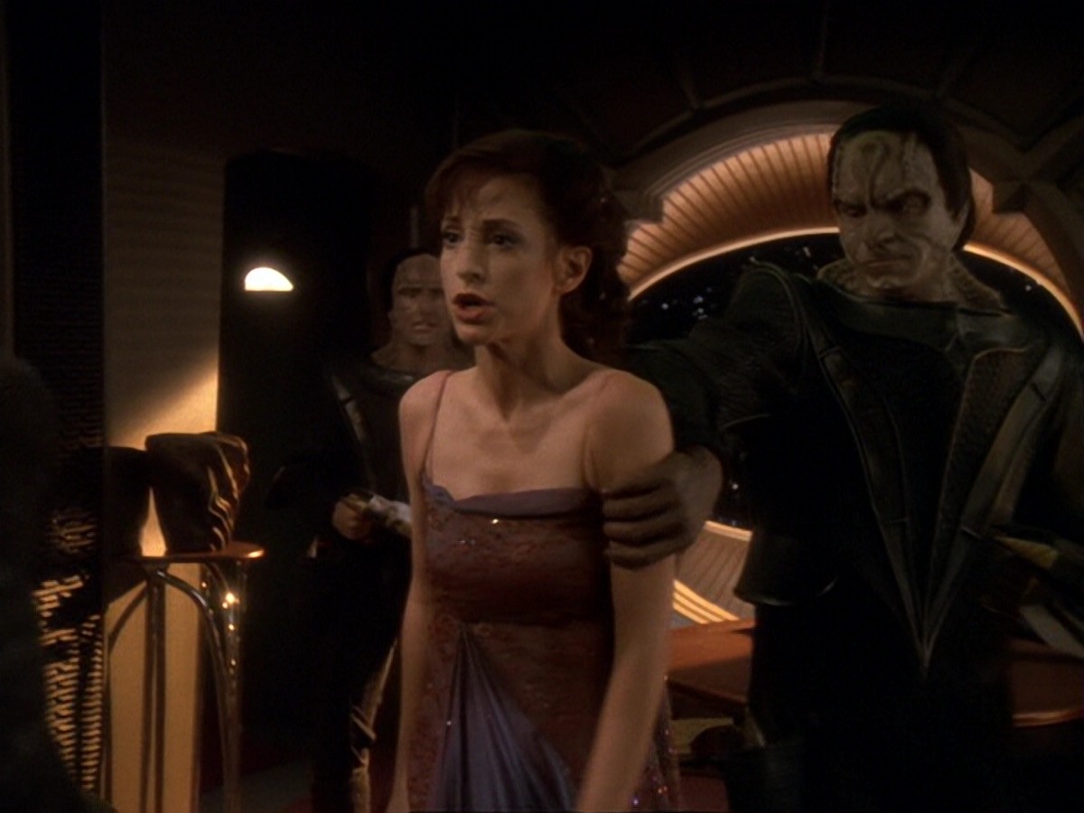 extant_StarTrek_DS9_6x17-WrongsDarkerThanDeathOrNight_3024.jpg