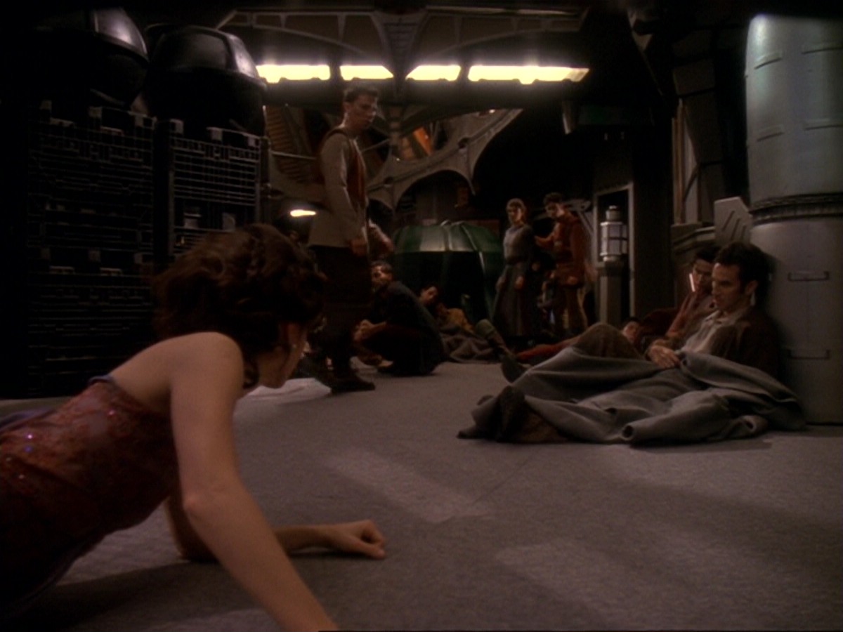 extant_StarTrek_DS9_6x17-WrongsDarkerThanDeathOrNight_3083.jpg