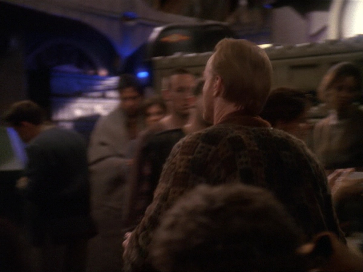 extant_StarTrek_DS9_6x17-WrongsDarkerThanDeathOrNight_3155.jpg