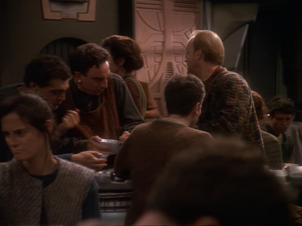 extant_StarTrek_DS9_6x17-WrongsDarkerThanDeathOrNight_3164.jpg
