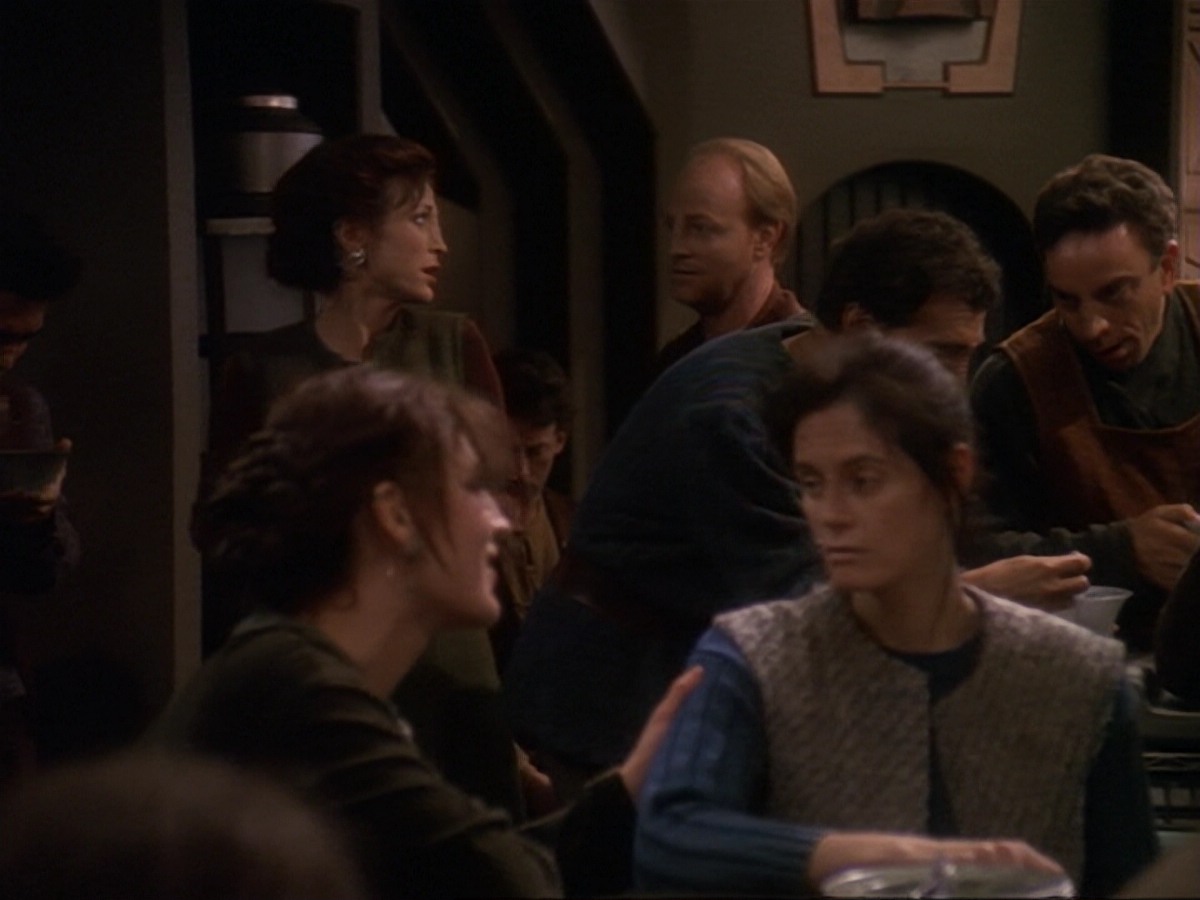extant_StarTrek_DS9_6x17-WrongsDarkerThanDeathOrNight_3169.jpg