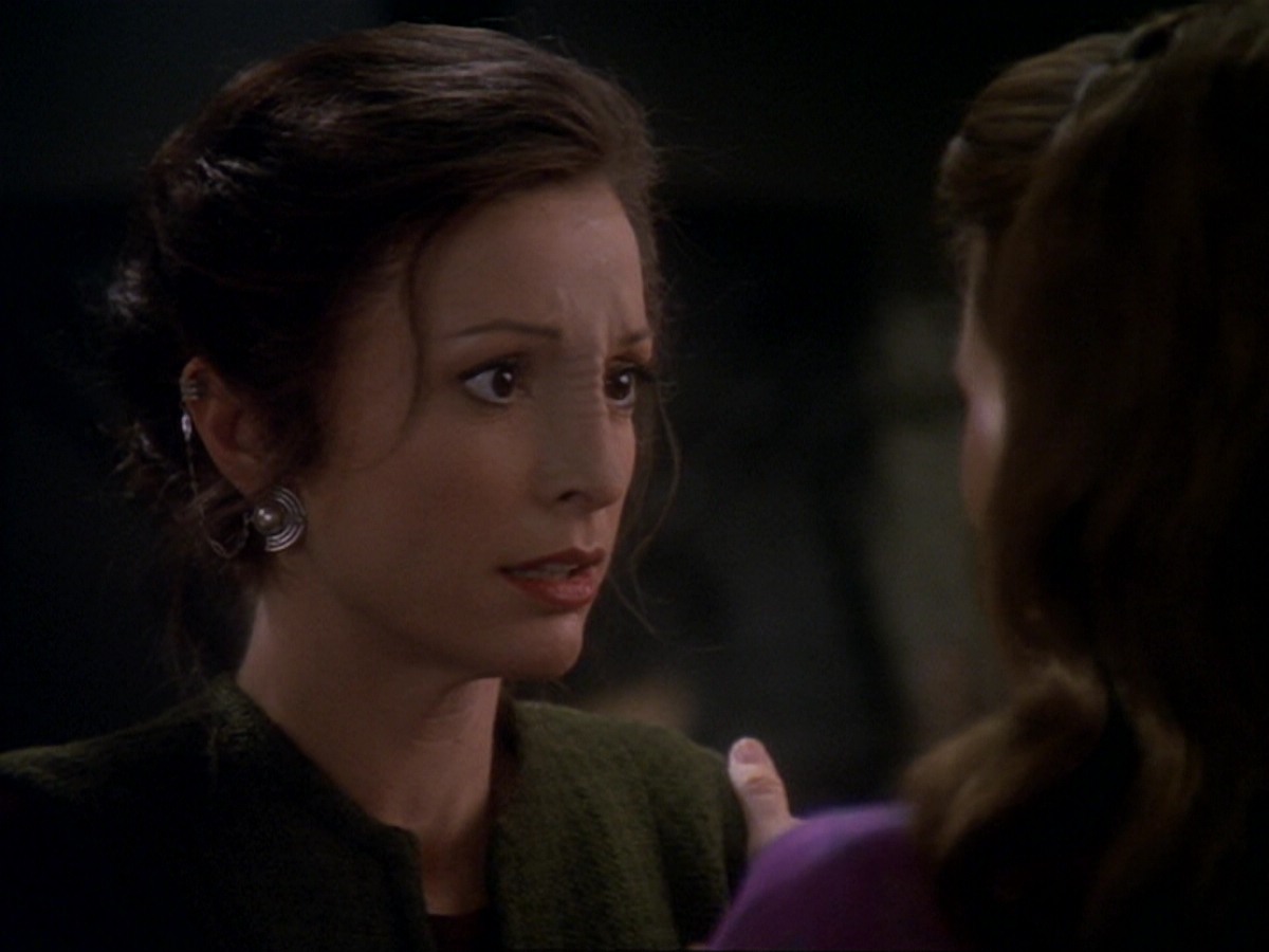 extant_StarTrek_DS9_6x17-WrongsDarkerThanDeathOrNight_3364.jpg